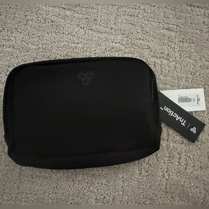 Black Aritzia tna belt bag
